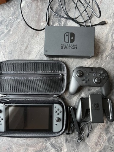 Nintendo switch コントローラー付