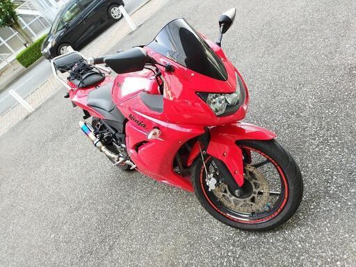 Kawasaki Ninja250Rです。格安で提供します。リターンライダーや中高年ライダーの皆さんにお勧めです！