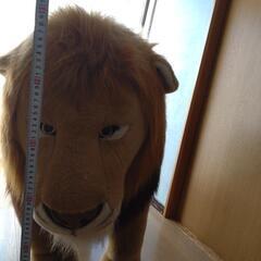 ライオンのぬいぐるみ（置物）