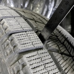 【終了】スタッドレスタイヤ　ブリヂストン195/65R15 91Q  2020年