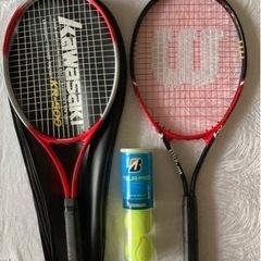 硬式テニスラケット2本＋ボール4個セット