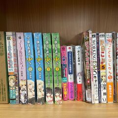 【新品】漫画＆ライトノベルまとめ売り。初回特典や限定版のフィギュアやCDやDVD、ゲーム、マウスパット、しおり、ポストカード、小冊子、特別カバーなど　新品約2000冊 ＋中古品約200冊