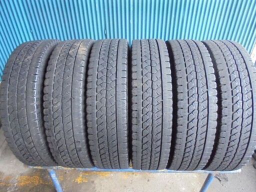 ブリヂストン　BLIZZAK W979　205/85R16　117/115L LT　6本　7分溝　2021年製造