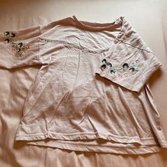 ピンク　Tシャツ