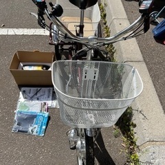 美原店　新品　ノーパンク電動アシスト三輪自転車　電動自転車　三輪自転車