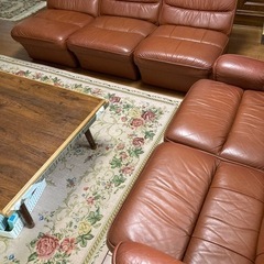 リビングソファ（レザー）5人掛け　美品