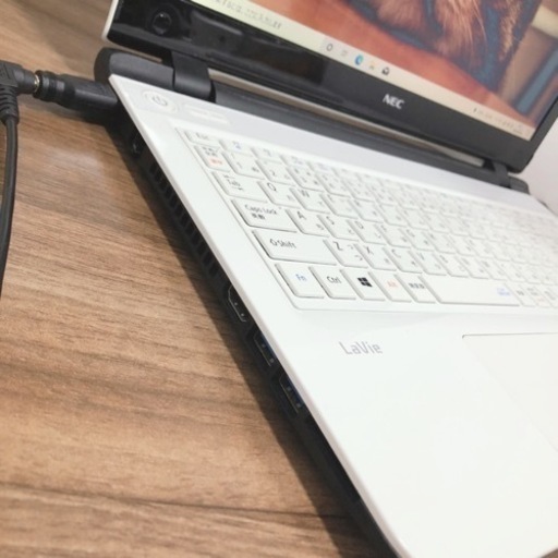 人気モデル✨NEC✨すぐ使える✨おしゃれな白ノートパソコン✨タイピング練習にも 人気モデル✨NEC✨すぐ使える✨おしゃれな白ノートパソコン