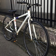 ＜整備・良品車＞クロスバイク momentum・モーメンタムineed z-1・サイズ・420㎜ ・シマノ外装3×6段変速 ・新品部品交換多数で超お得！洗車済できれいです♪不要自転車無料引取り有