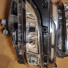ヴォクシー80系後期標準グレード純正　ledヘッドライト左右