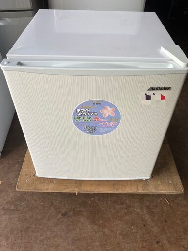 ☆中古￥7,000！【会員価格￥6,000】Abitelax　40㍑1ドア冷蔵庫　家電　2020年製　AR-509E型　幅45cmｘ奥行45cmｘ高さ51cm　【BI141】