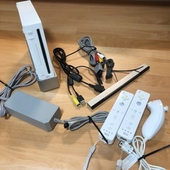 【本日中に取りに来れる方限定】wii 本体 リモコン２つ