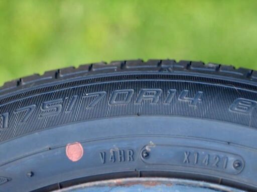 新品に近い 175/70R14  ダンロップ EC202F 夏タイヤ  ホイール付きタイヤ４本セット ニッサンホイール