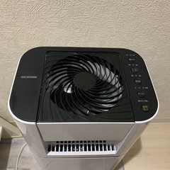 《ご成約》【玄関先取引】アイリスオーヤマ　サーキュレーター衣類除湿乾燥機