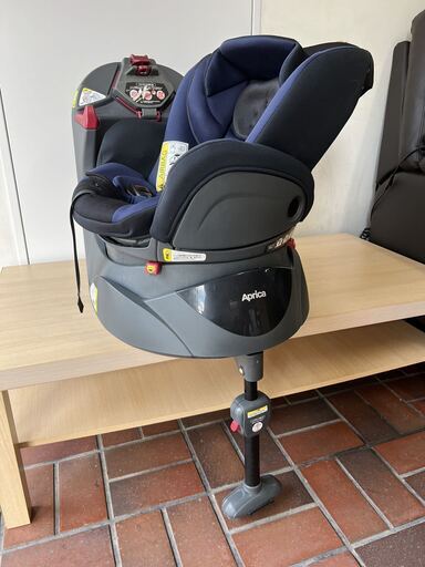 Aprica(アップリカ) シートベルト固定 新生児から使える回転式ベッド型