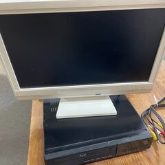 921あ　液晶ＴＶ　ブルーレイプレイヤー　2点セット　RAC端子...