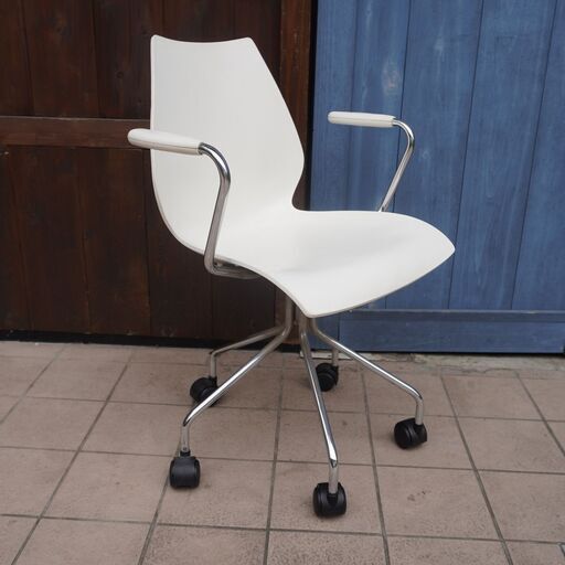 Cassina(カッシーナ)取り扱いのブランドKartell(カルテル)の 