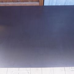 イタリアのメーカーKartell(カルテル)社のフェルーチョ・ラヴィアーニ デザインのFour(フォー) ダイニングテーブル/ブラックです。リビングだけでなく、ワーキングスペースにもオススメ。CI233