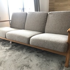 unico VISKAシリーズの3人掛けソファ