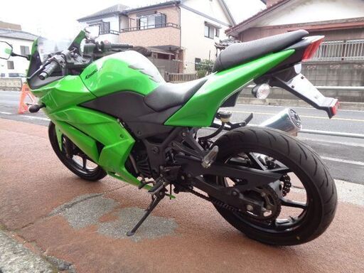 NO.4471　Ｎｉｎｊａ２５０Ｒ（ニンジャ２５０Ｒ） 水冷４サイクル２気筒　ＦＩ車　ライムグリーン　☆彡