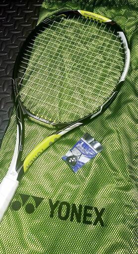 YONEX イーゾーン EZONE AI LITE レディース　軽量　激安　美品 YONEX イーゾーン EZONE AI LITE レディース 軽量 激安 美品