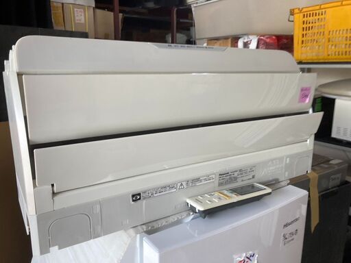 ☆中古今年在庫処分￥22,800！【会員価格￥21,800】Panasonic　パナソニック　4kwルームエアコン　10－12畳　CS-406CXR2-W型　【BI145】