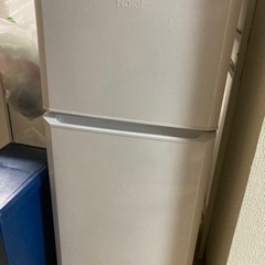 【お渡し先決定】121L 冷蔵庫　ハイアール