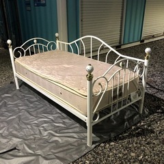 ニトリ お姫様デイベッド ROBE PILLOWTOP S マットレス付き