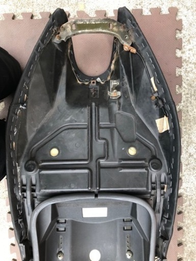 マジェスティ125 張替えシート