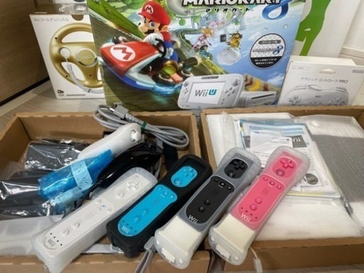 あーむ様 Nintendo Wii U マリオカート8セットとソフト3本とハンドル等色々 Switch/3DS/任天堂