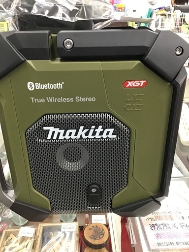 マキタ 充電式ラジオ MR005G