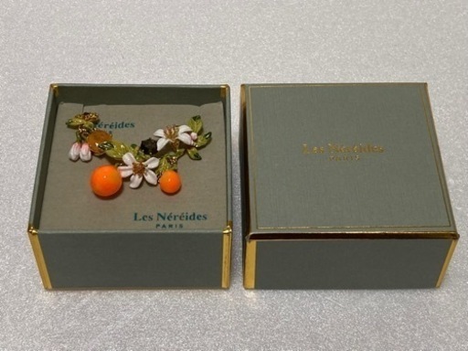Les Nrides レネレイド　PARIS フルーツ ABJP305/1 オレンジの実とお花のネックレス 新品同様　定価37400円