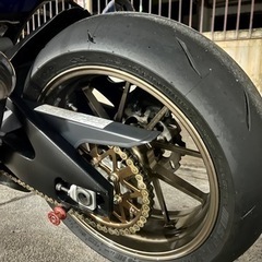 GSX-R1000 k7