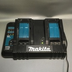 マキタ 2 口充電器　DC18SH