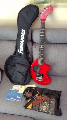 FERNANDES　ZO-3　アンプ、スピーカー内蔵　　ギター