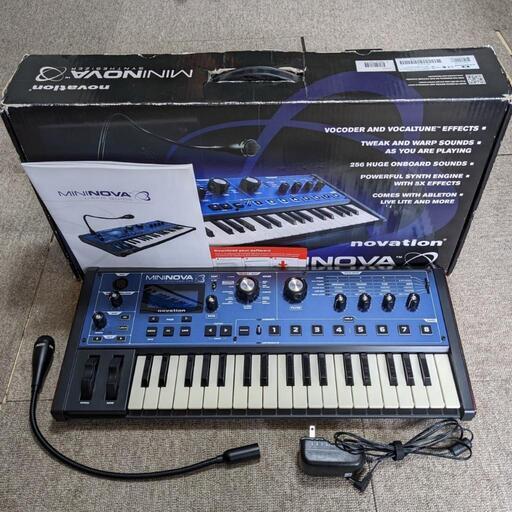 鍵盤楽器、ピアノ novation MININOVA