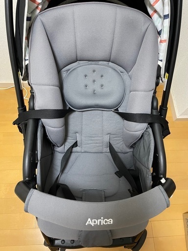 Aprica カルーンエアーAB　軽量ベビーカー