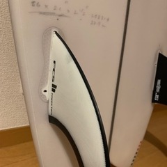 【サーフボード 】JS Red Baron レッドバロン ツインフィッシュ　5.6 フィン付き