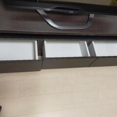 10月10日まで直接引き取り限定　42インチ　LG　LEDLCDカラーテレビ　と　テレビ台