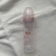 NUK 哺乳瓶(プラスチック製)250ml