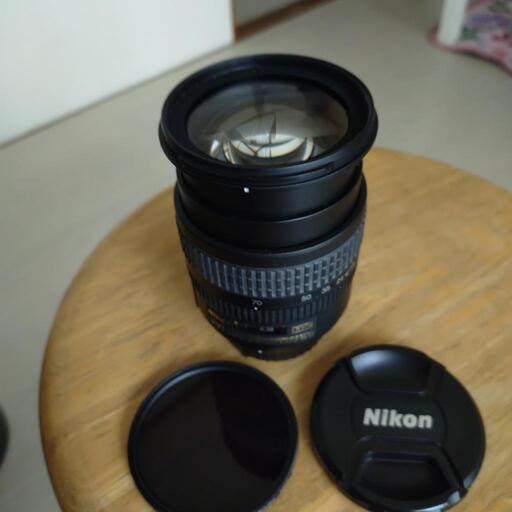 取引決定しました　NikonAF-S DX ED 18㍉-70㍉F3.5-4.5GIF標準ズー厶レンズ　今回はレンズのみ投稿になります