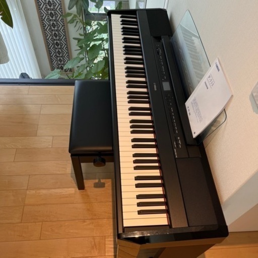 【値下げしました】ヤマハ電子ピアノ88鍵盤2019年型L-515Bスタンドと椅子付きほぼ新品