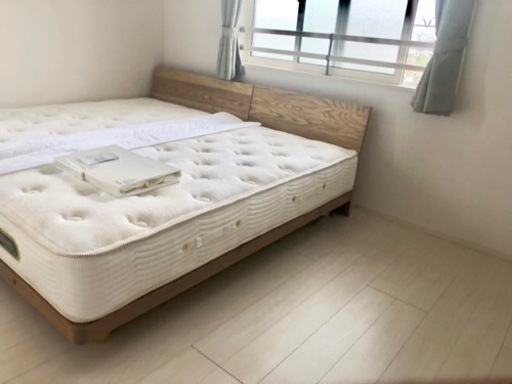 シモンズ木製ベッドフレーム　セミダブル