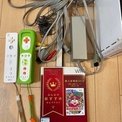 Wii 本体　リモコン2個、桃太郎電鉄2010