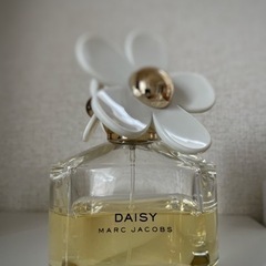 MarcJacobs DAISY