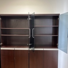 役員室用オフィス家具　書類棚