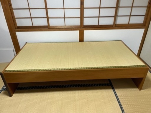 綺麗な　シングルサイズ畳ベッド
