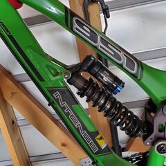 INTENSE　951シリーズ　ダウンヒルバイク　マウンテンバイク　フルサス