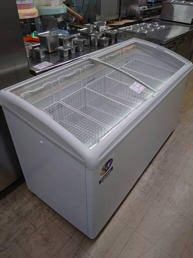 中古　冷凍庫⑫　無風冷凍ショーケース　アイスクリームショーケース　RIOシリーズ　現状店頭渡