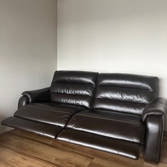 ニトリ: 3人用両電動本革リクライニングソファ【値下げ交渉○】
