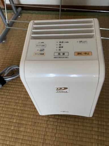取引中／ペット用脱臭機 (猫)
